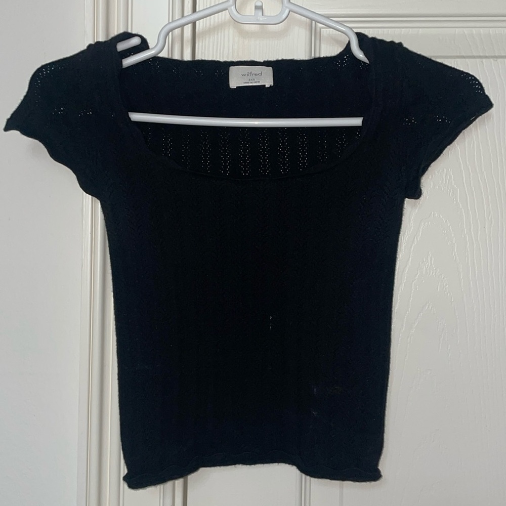 Wilfred by aritzia black knitted top
